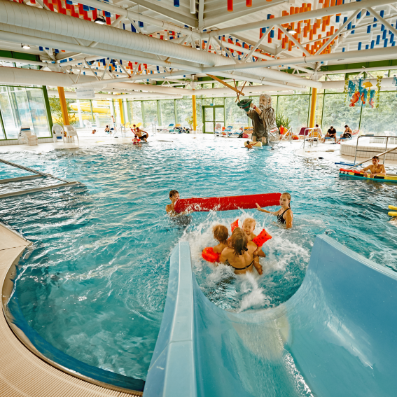 Osserbad in Lam. Spass und Freizeitbad. Kostenloser Eintritt für unsere Gäste für Bad und Sauna